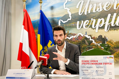 Udo Landbauer will eine Obergrenze für Spritpreise