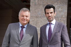 Udo Landbauer mit oö. Verkehrslandesrat Günther Steinkellner