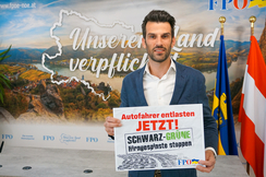 Udo Landbauer fordert einen Spritpreisdeckel bei 1,20 Euro 